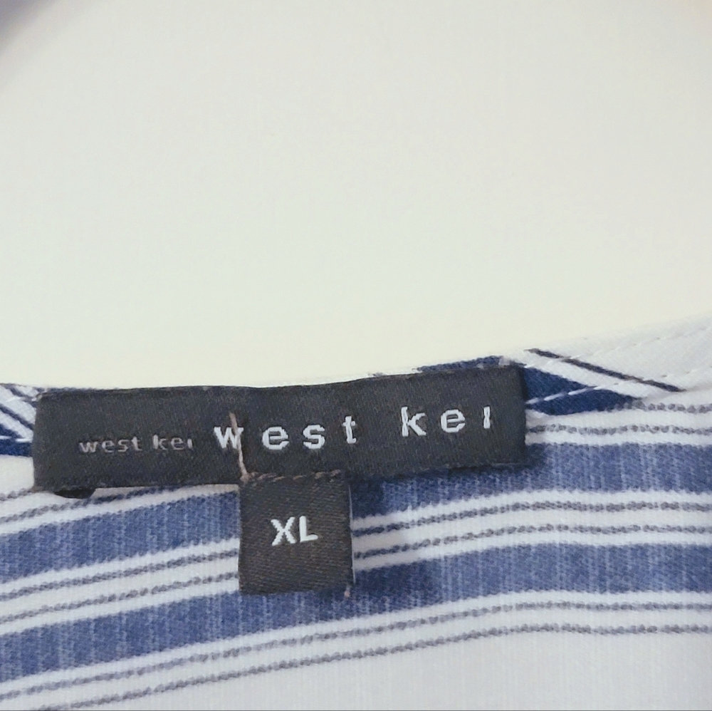 Weat Kei Blue and White Striped V-Neck Blouse - Picture 5 of 5